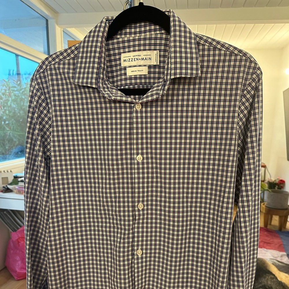 Mizzen+Main blue button down Medium Trim fit